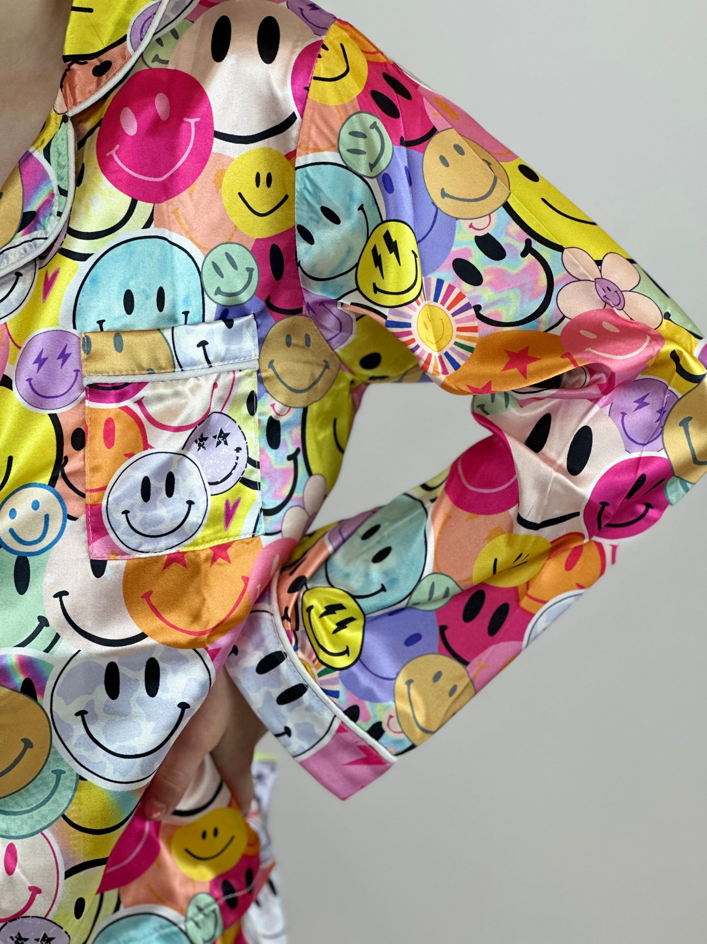 All the fun smiles Lounge Set